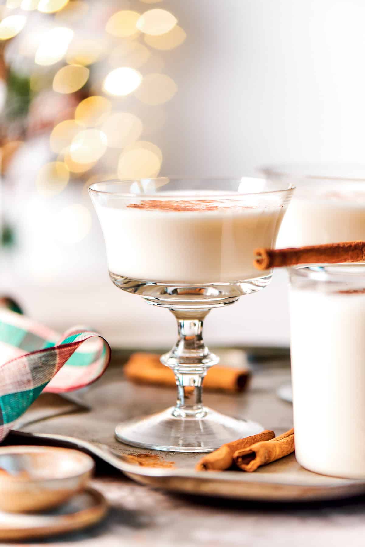 This vanilla steamer recipe combines warm milk with cinnamon, vanilla and almond extract for a cozy drink to savor all winter long. Vanilla almond steamer with cinnamon