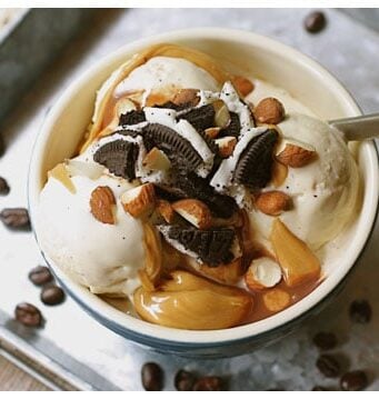 ice cream with mud pie mojo