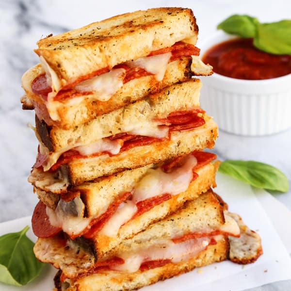 Recipe card photo for pizza grilled cheese.